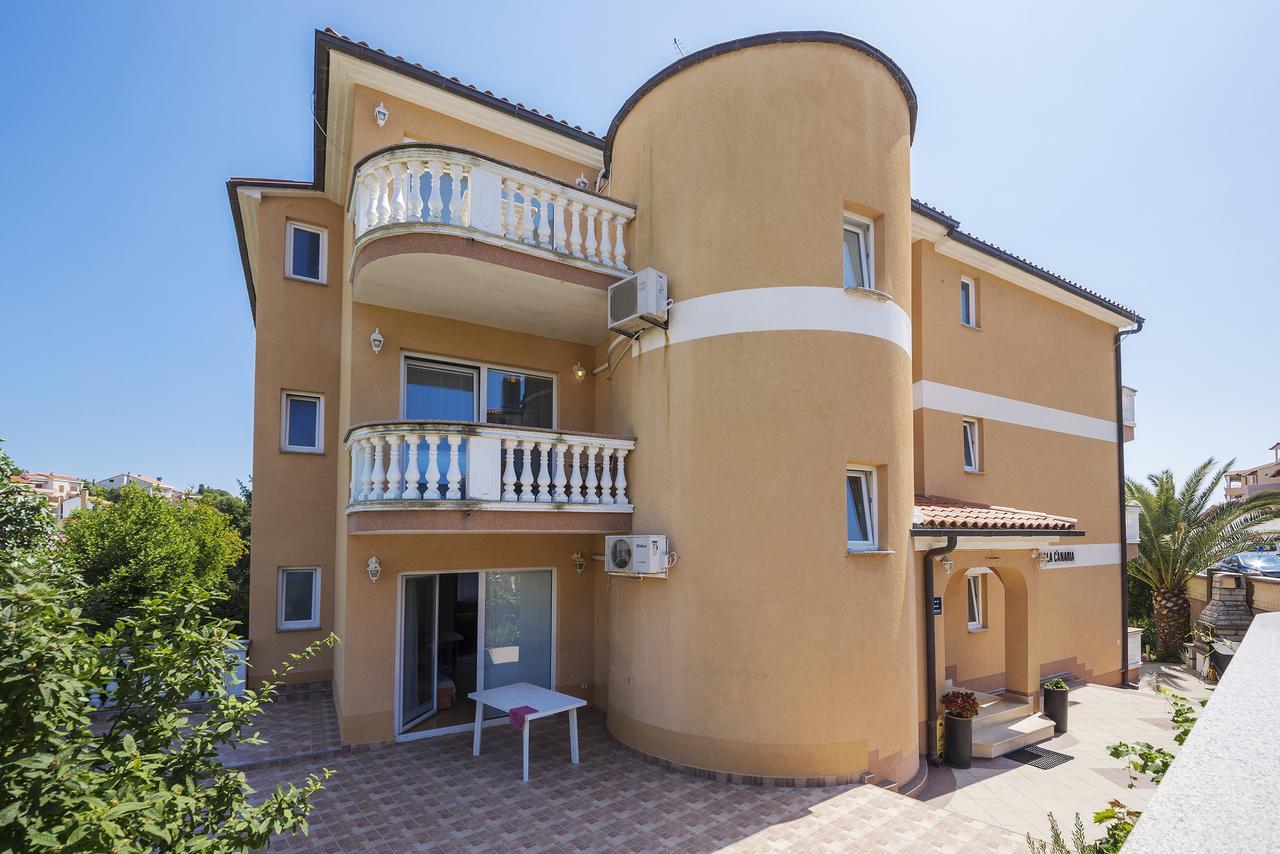 Apartments Canaria Pula Luaran gambar
